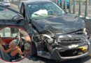 Mujer termina herida en bulevar Aeropuerto tras chocar vehículo en muro de contención