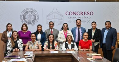 Impulsa Yurixi Leyva cartilla de derechos de las mujeres