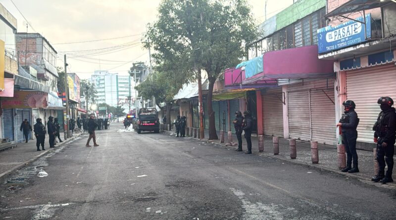Toluca, gobierno municipal retira comercio informal e inhibe su colocación en la zona Terminal-Mercado Juárez