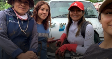 La Resistencia de las Mujeres Serranas: De los Carteles de la Marcha a las Palas y Picos en la Emergencia