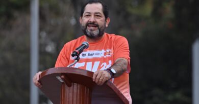 Cuidar a las mujeres es una responsabilidad pública: Francisco Vázquez