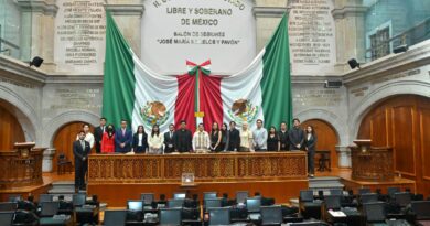 Fortalece Carlos Zurita formación cívica y democrática entre juventud