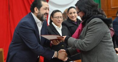 Destaca Francisco Vázquez liderazgo de la mujer en la política