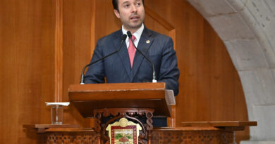 Regular uso de redes sociales entre menores, propone Mariano Camacho