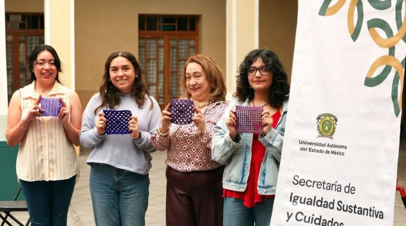 Tejer por la igualdad: con acción textil colectiva arranca la UAEMÉX actividades rumbo al 8M