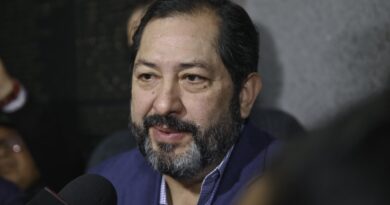 Congreso cumplió a mexiquenses contra violencia vicaria: Francisco Vázquez