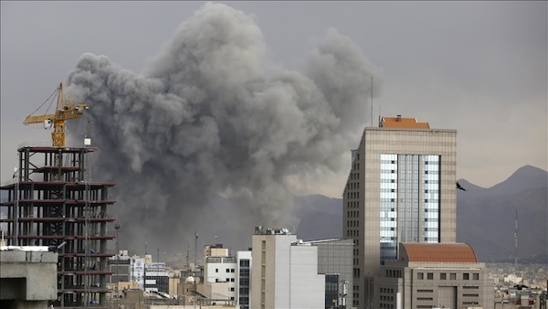 Donald Trump, guerrerista en jefe