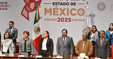 Participan congresistas en ceremonia de Aniversario del Estado de México