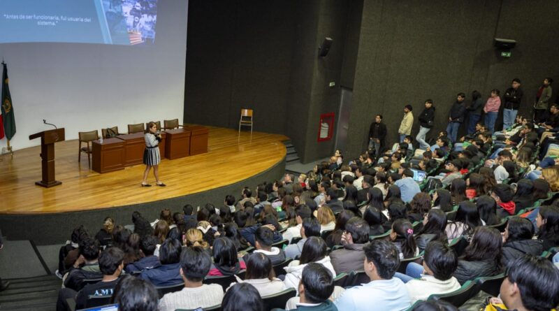 Internacionalización, clave en la formación universitaria: Luz Ereri Valdivia Machuca