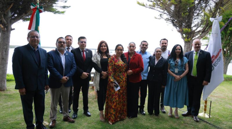 Combate a la corrupción de cara a la sociedad con resultados: Martha Camacho