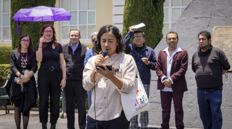 UAEMéx celebra el Día Internacional del Libro con homenaje a Paulo Freire y lectura colectiva