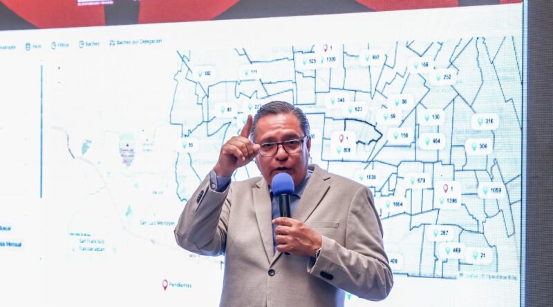 En Toluca, con más de 500 personas se han reparado 3 mil 161 baches que representan 16 mil 154.33 m2 en 85 calles de las 48 delegaciones.