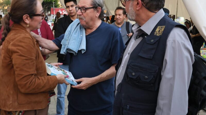 Con la Feria del Libro ganamos la batalla en Ecatepec: Paco Ignacio Taibo II