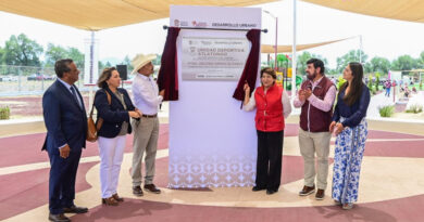 Entrega Gobernadora Delfina Gómez en Teotihuacán, Unidad Deportiva con inversión de 22.4 mdp