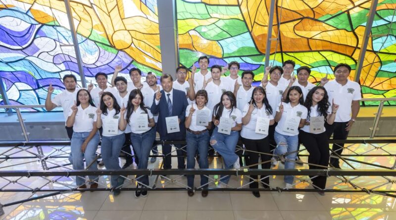UAEMéx hace historia al ganar todos los premios en competencia internacional de Puentes de Acero