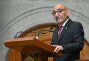 Prioridad educativa a hijas e hijos de jefas de familias rurales: Luis Valdeña