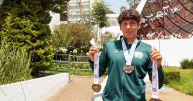 Con dos oros y una plata, Yael Nava, estudiante de la UAEMéx, reafirmó su poderío en la natación universitaria nacional