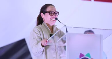 Ecatepec, administración de Azucena Cisneros, anuncian vales de 300 pesos para zapatos a alumnos de primarias