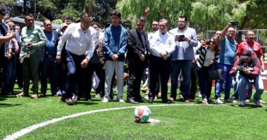 Ricardo Moreno entrega cancha renovada de futbol rápido en el Parque Ecológico El Seminario
