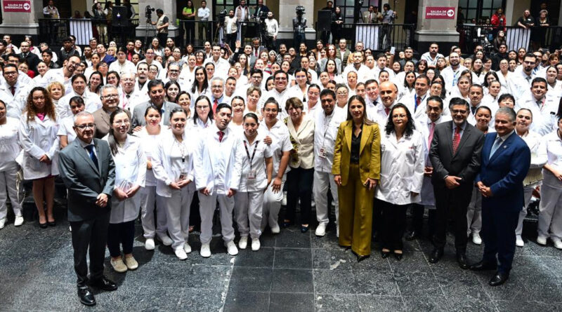 Seguridad laboral en Edomex, entrega Gobernadora Delfina Gómez 201 basificaciones y promociones a especialistas y personal de enfermería del ISSEMYM