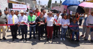 Azucena Cisneros reinaugura repavimentación de tres calles de Venta de Carpio, asfaltadas hace más de 30 años