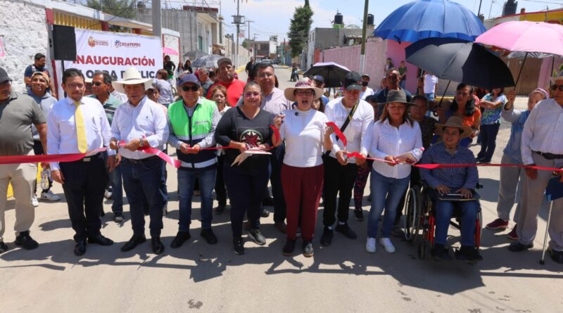 Azucena Cisneros reinaugura repavimentación de tres calles de Venta de Carpio, asfaltadas hace más de 30 años