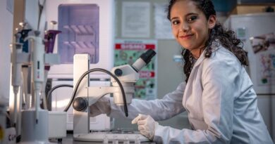 En la UAEMéx, Carolina Martínez López encontró el camino para hacer de la ciencia su proyecto de vida