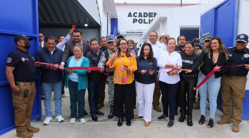 “Queremos regresar la dignidad a los policías, ellos deben tener trato ejemplar con la ciudadanía; con empatía, carácter y honestidad”: Azucena