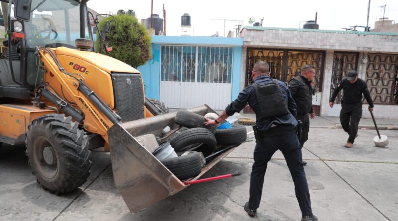 Tránsito Municipal retira 12 toneladas de bienes mostrencos en Ciudad Azteca