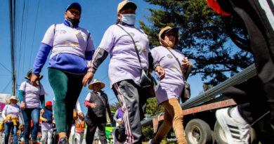 RENDIRSE EN LA ADVERSIDAD; ES PONERSE DE SU PARTE