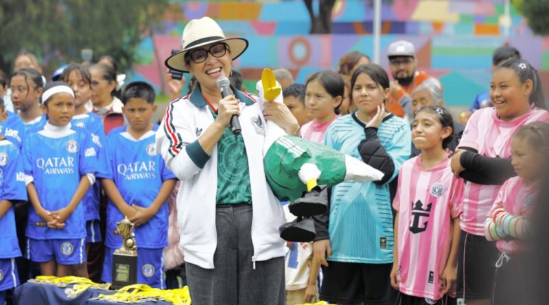 ¡Azucena Cisneros impulsa el futbol y el orgullo ecatepense!