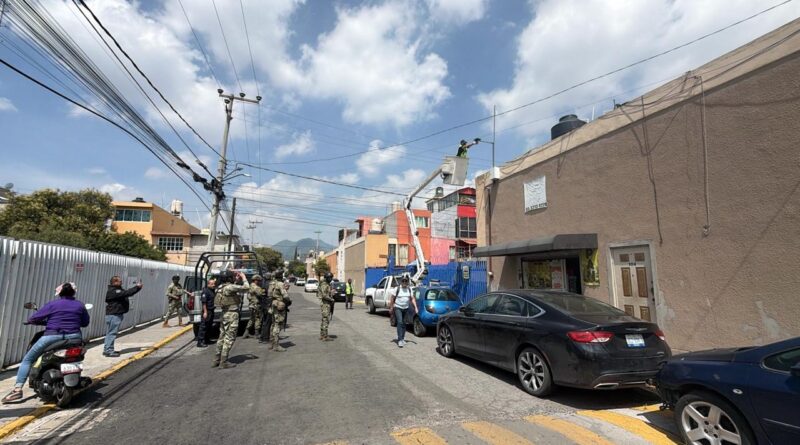 Policía de Ecatepec y Marina retiran 64 cámaras de vigilancia irregulares