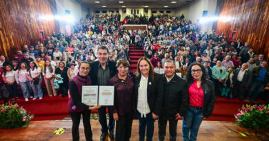 Entregan Gobernadora Delfina Gómez y Jabnely Maldonado, Vocal del FOVISSSTE, 462 Constancias de Finiquito a derechohabientes