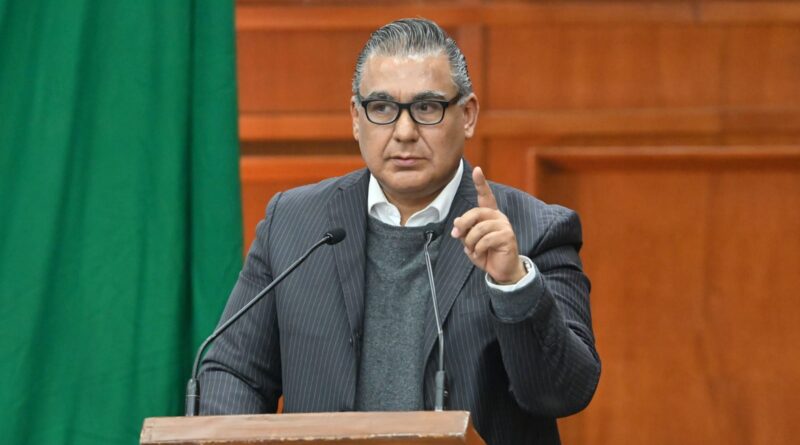 Propone Octavio Martínez Vargas cerrar la puerta a contratos de arrendamiento con sobreprecios y avalúos simulados