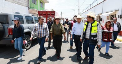 Con apoyo del pueblo, Azucena Cisneros dignifica Santo Tomás Chiconautla